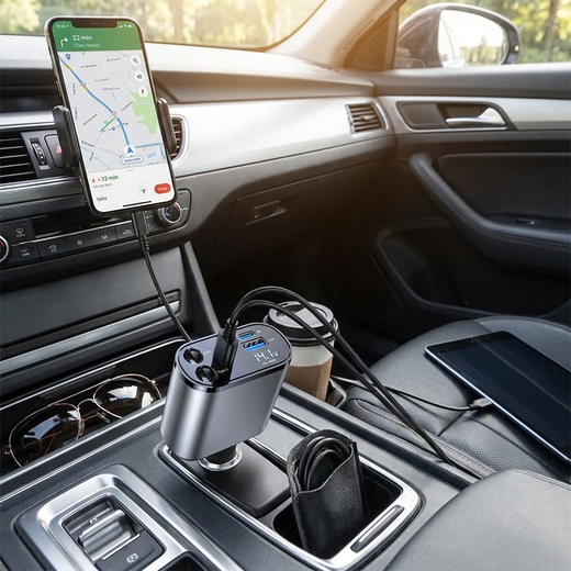 Chargeur Voiture 4en1 — Câbles Toujours Prêts
